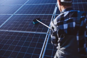 mantenimiento de placas solares